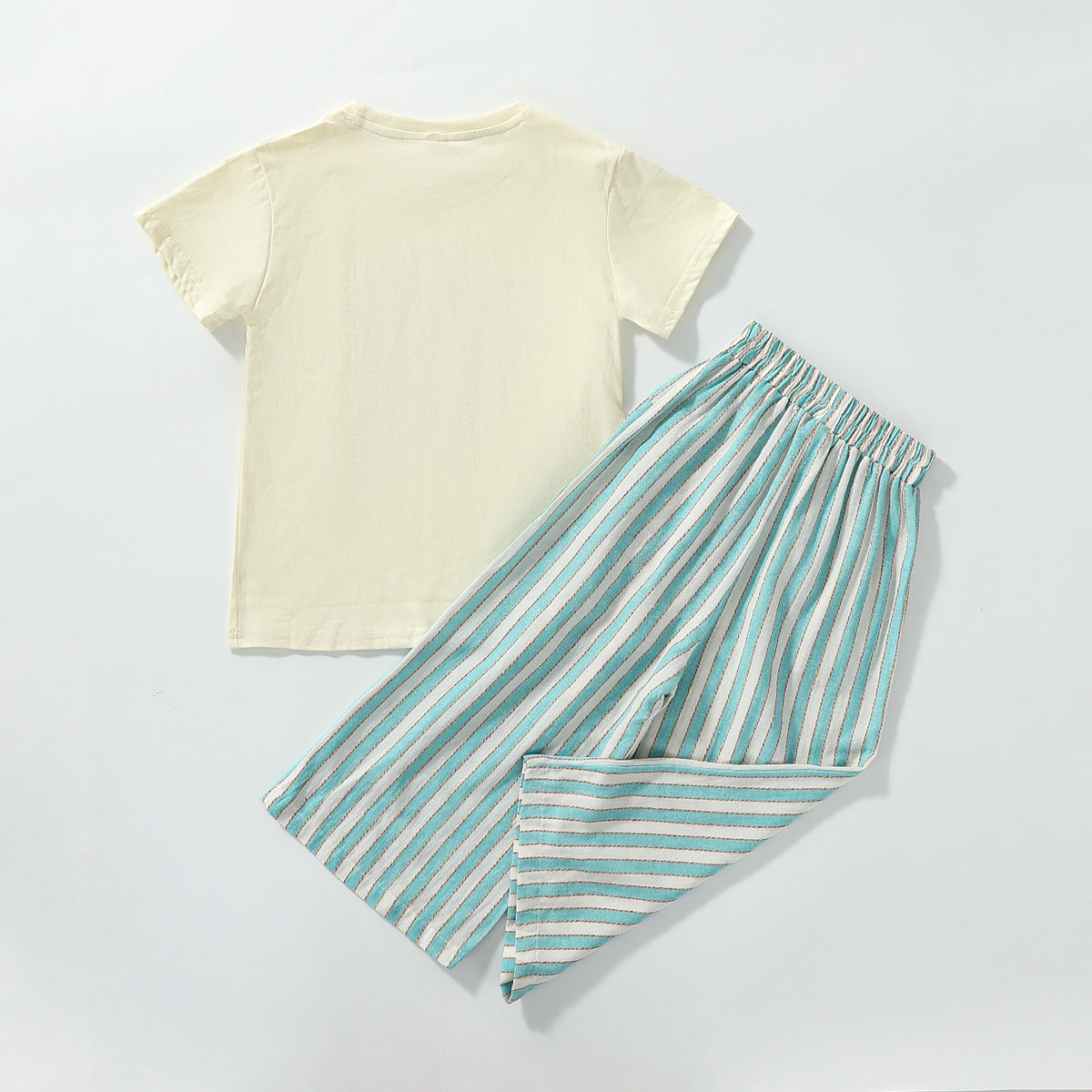 طقم تي شيرت بأكمام قصيرة للبنات