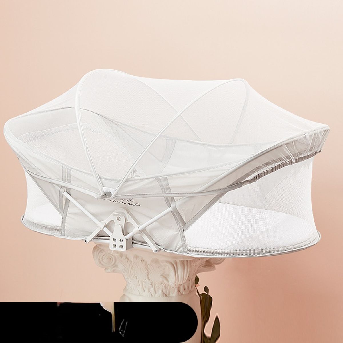 Foldable Portable Newborn Crib with Bionic Design