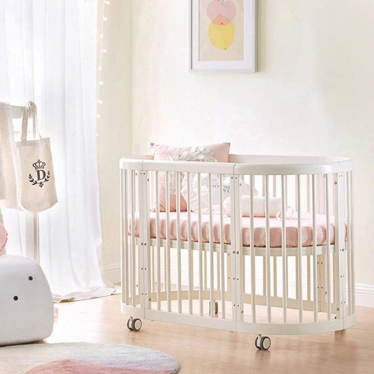 Hibobi Convertible Round Baby Cot
