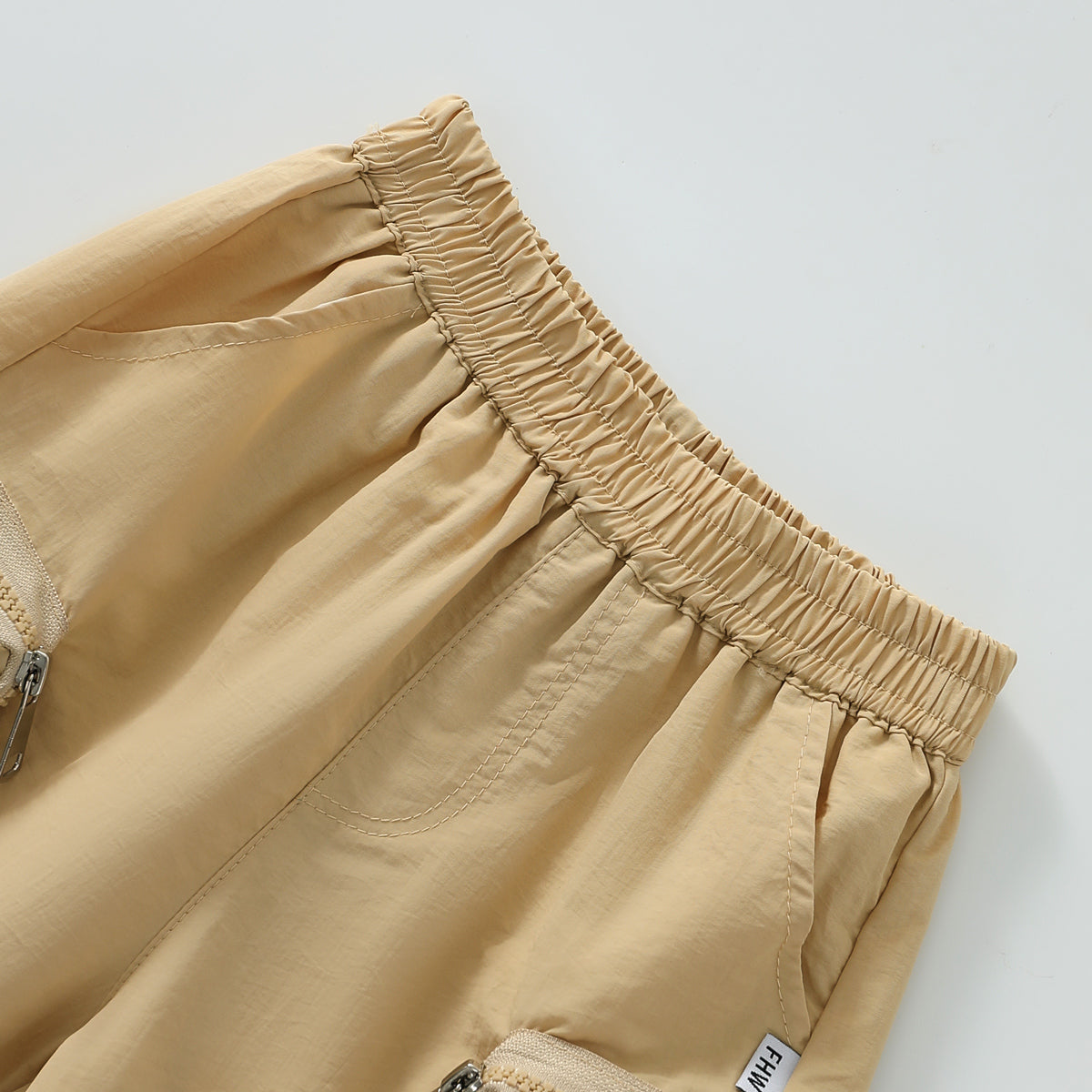 Cropped cargo shorts