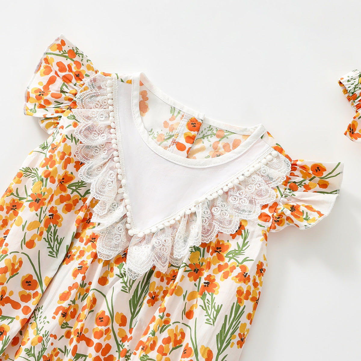 Baby lapel floral romper