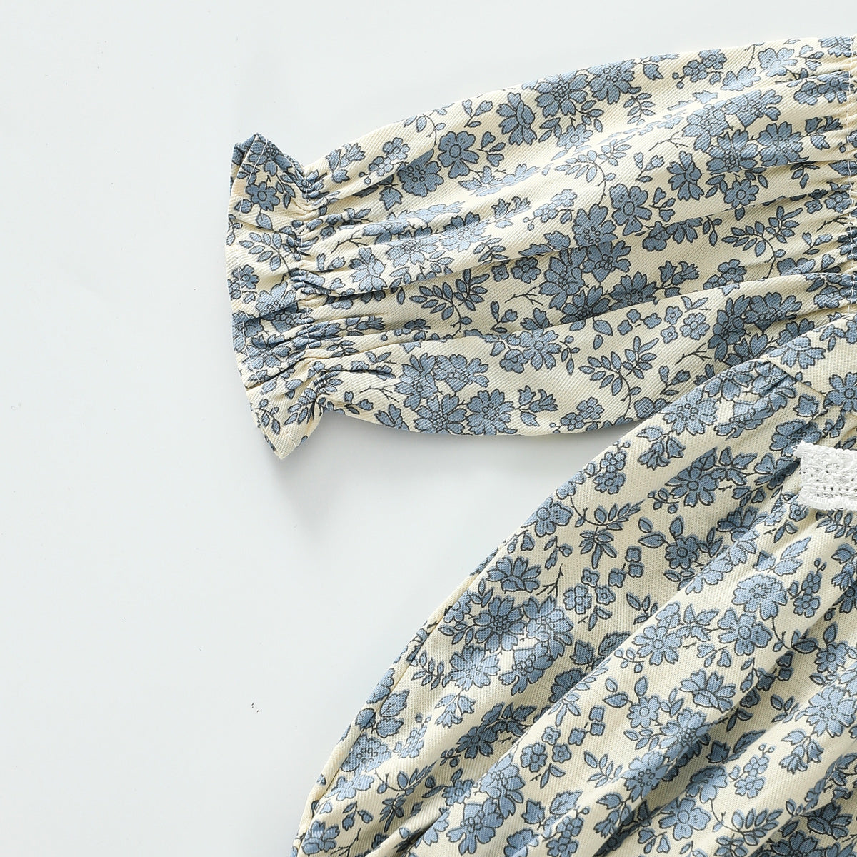 Lace floral long-sleeved triangle romper