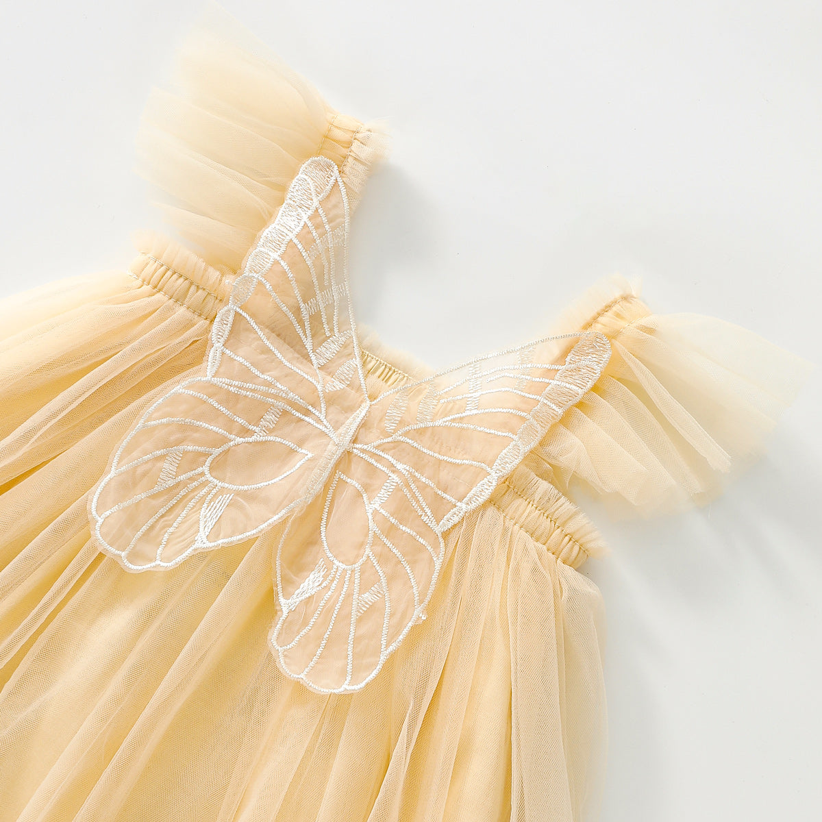 فستان شبكي بأجنحة الفراشة