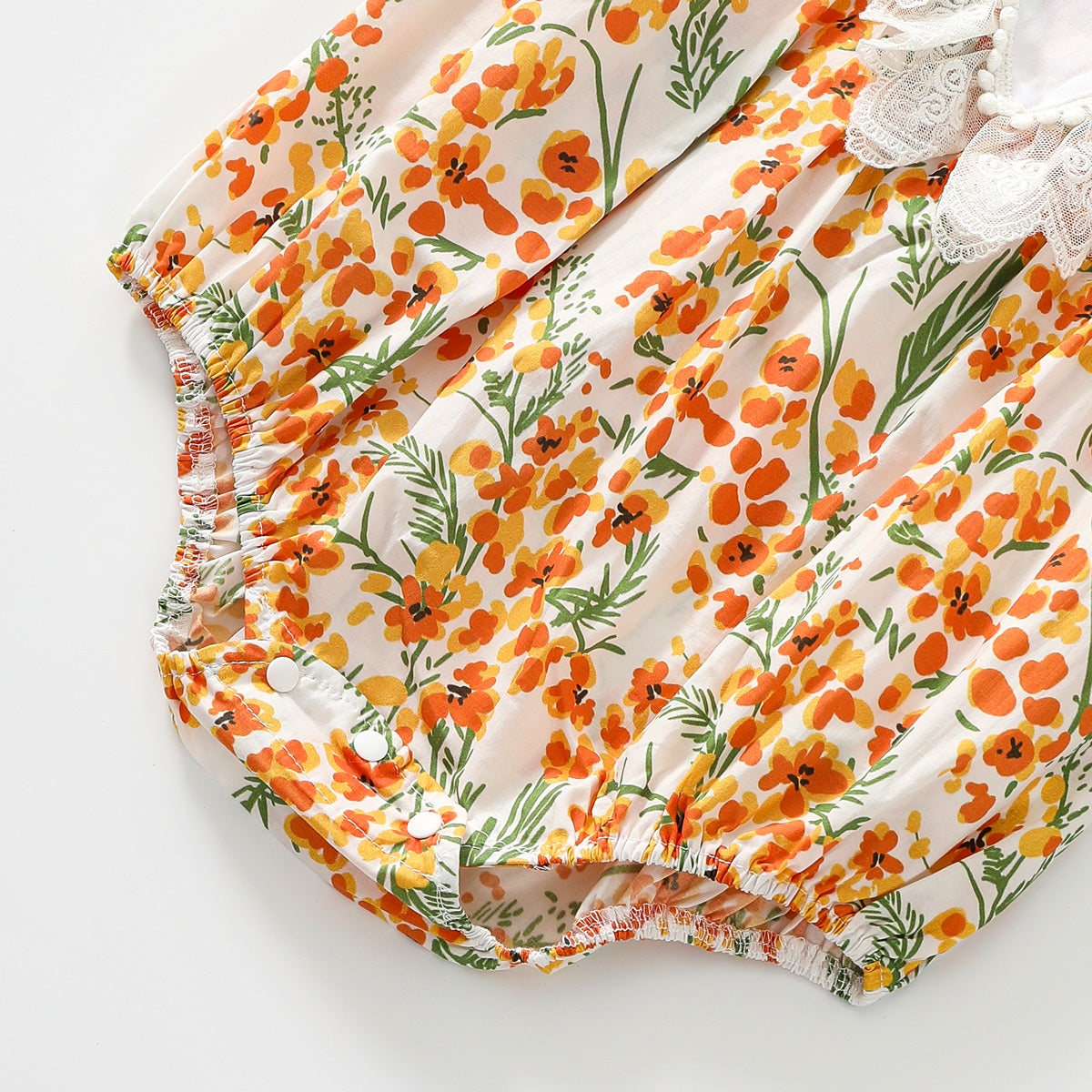 Baby lapel floral romper
