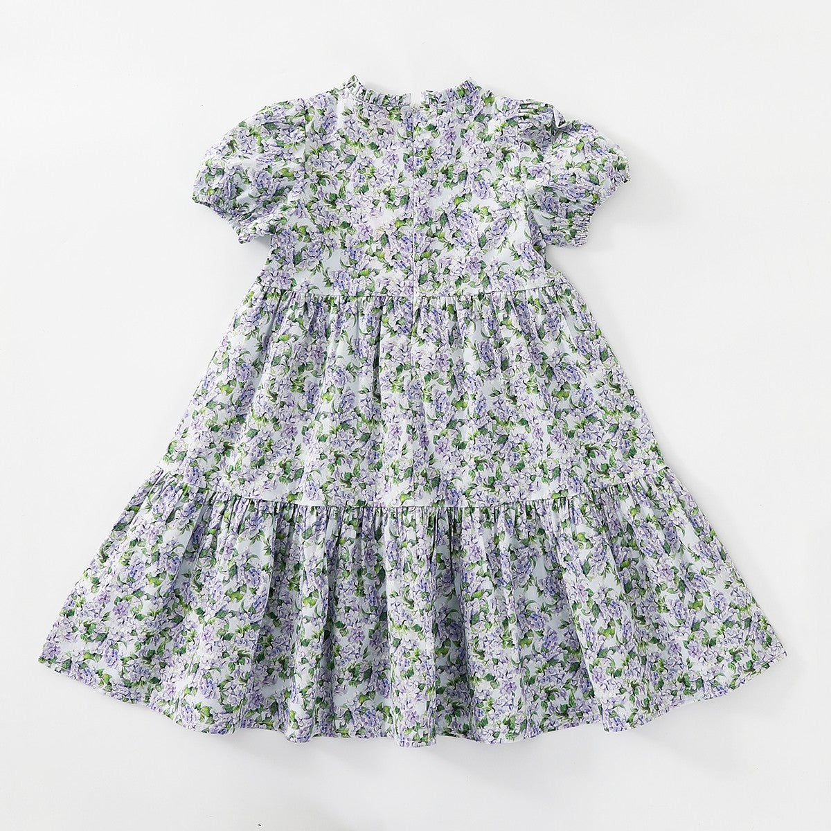 فستان بطبعة زهور وأكمام منتفخة