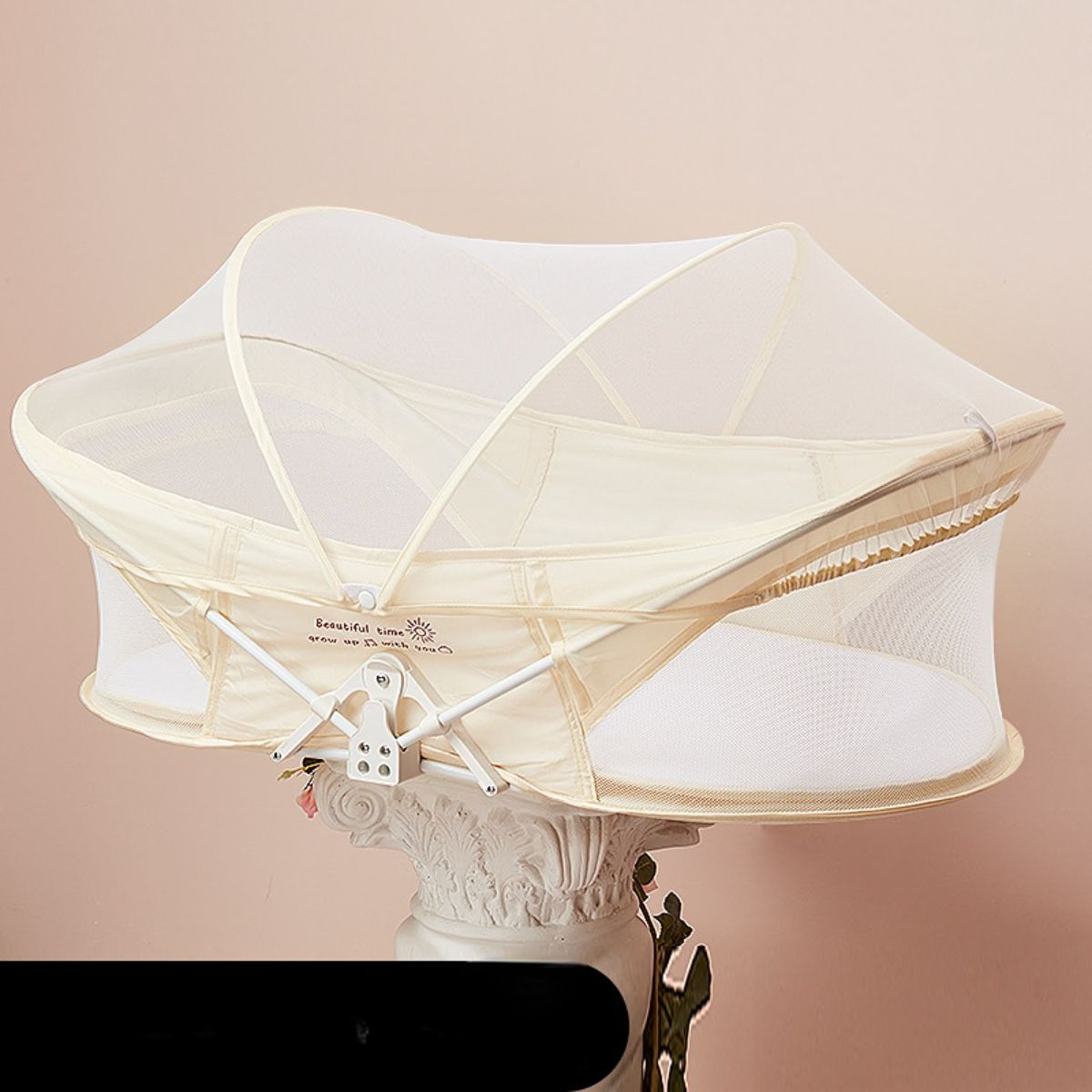 Foldable Portable Newborn Crib with Bionic Design