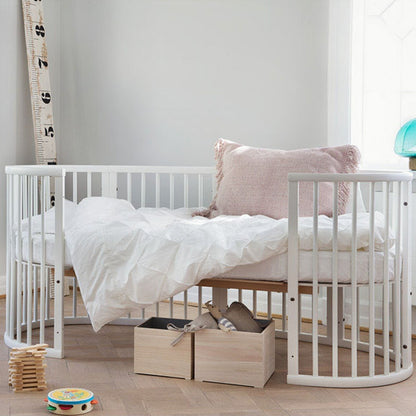 Hibobi Convertible Round Baby Cot