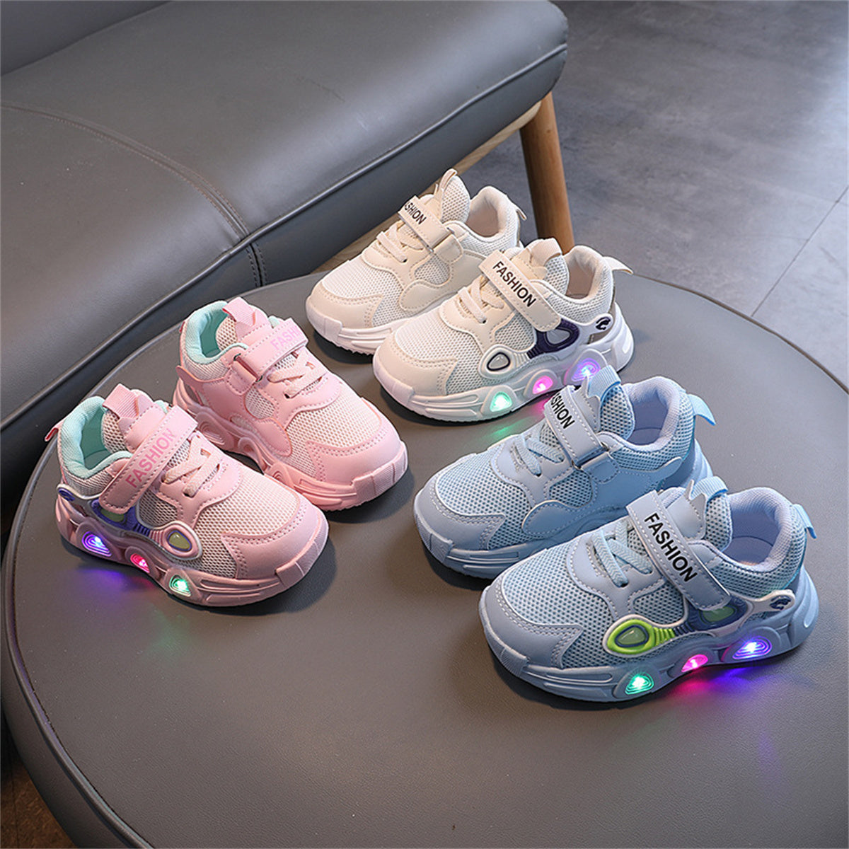 Children's mesh breathable soft bottom non-slip luminous sports running shoes casual toddler shoes