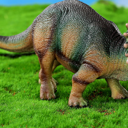 نموذج لعبة ترايسيراتوبس