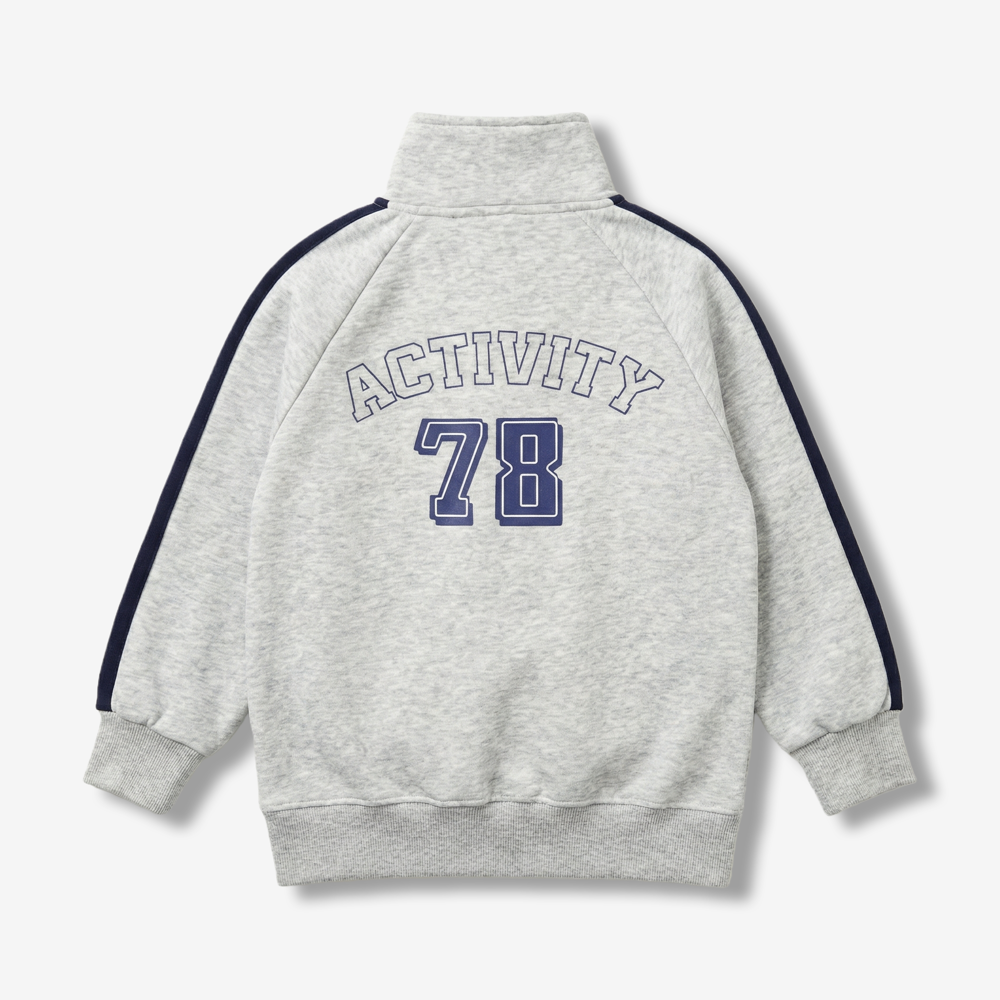 طقم رياضي بياقة مدورة من 5 إلى 10 سنوات 