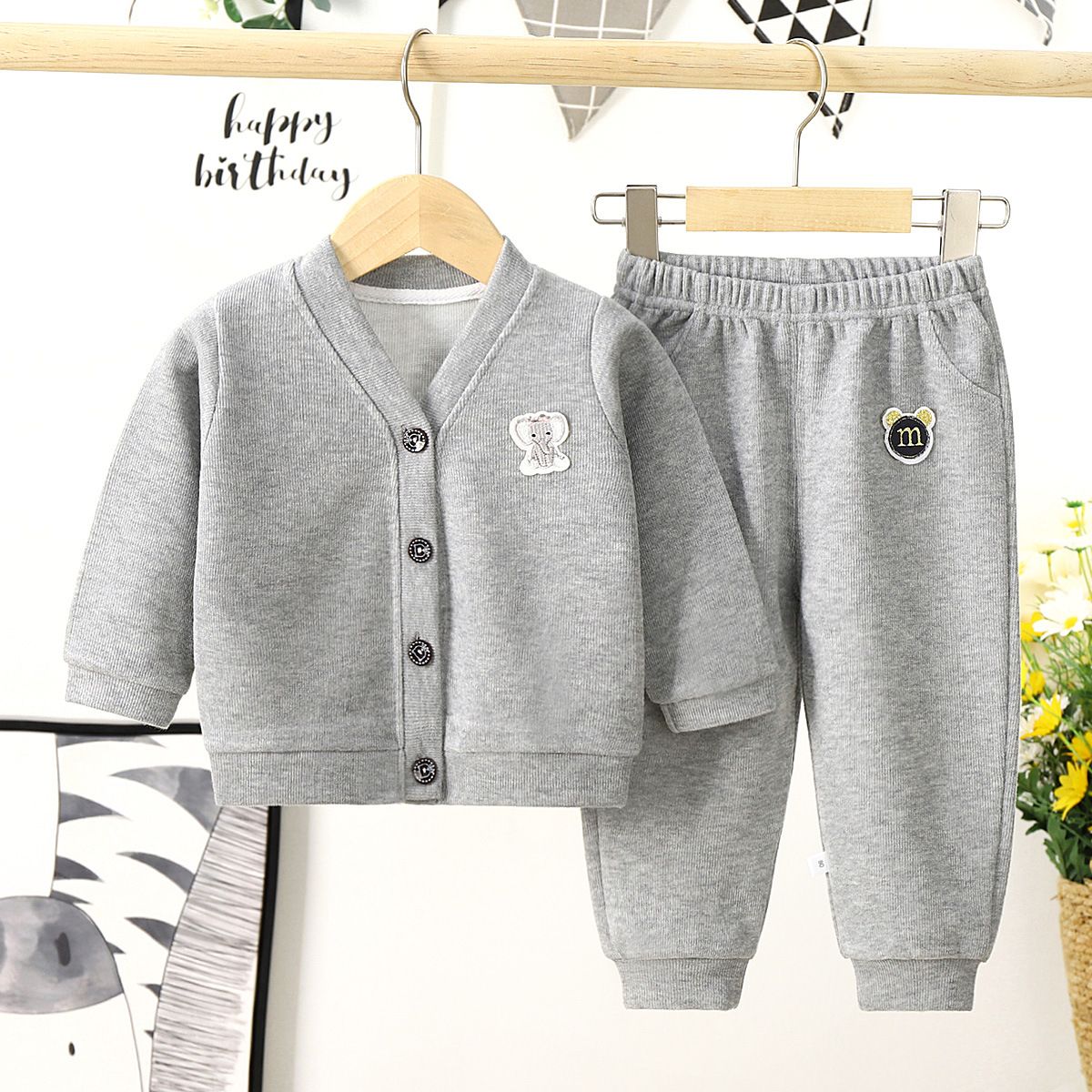 Children's spring and autumn sports suits boys and girls casual wear small and medium children's cartoon new knitted autumn clothes