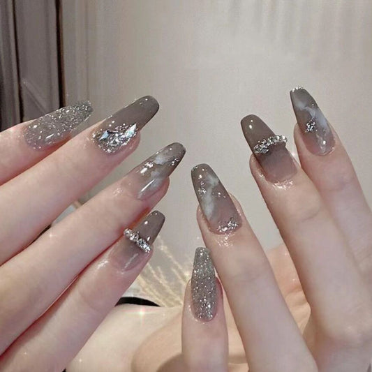 Light grey nail art for parties