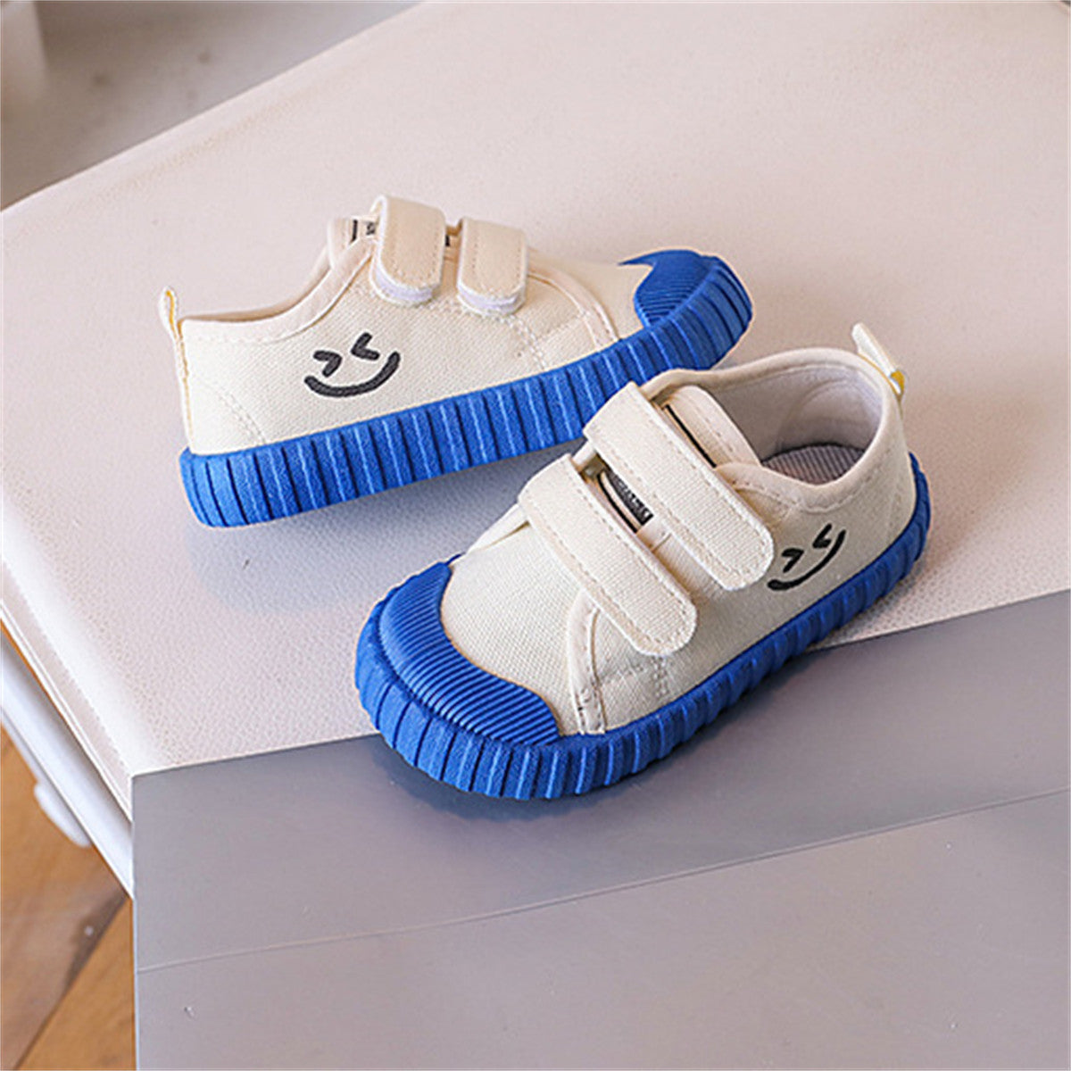 Children's colorful sole smiley face canvas shoes