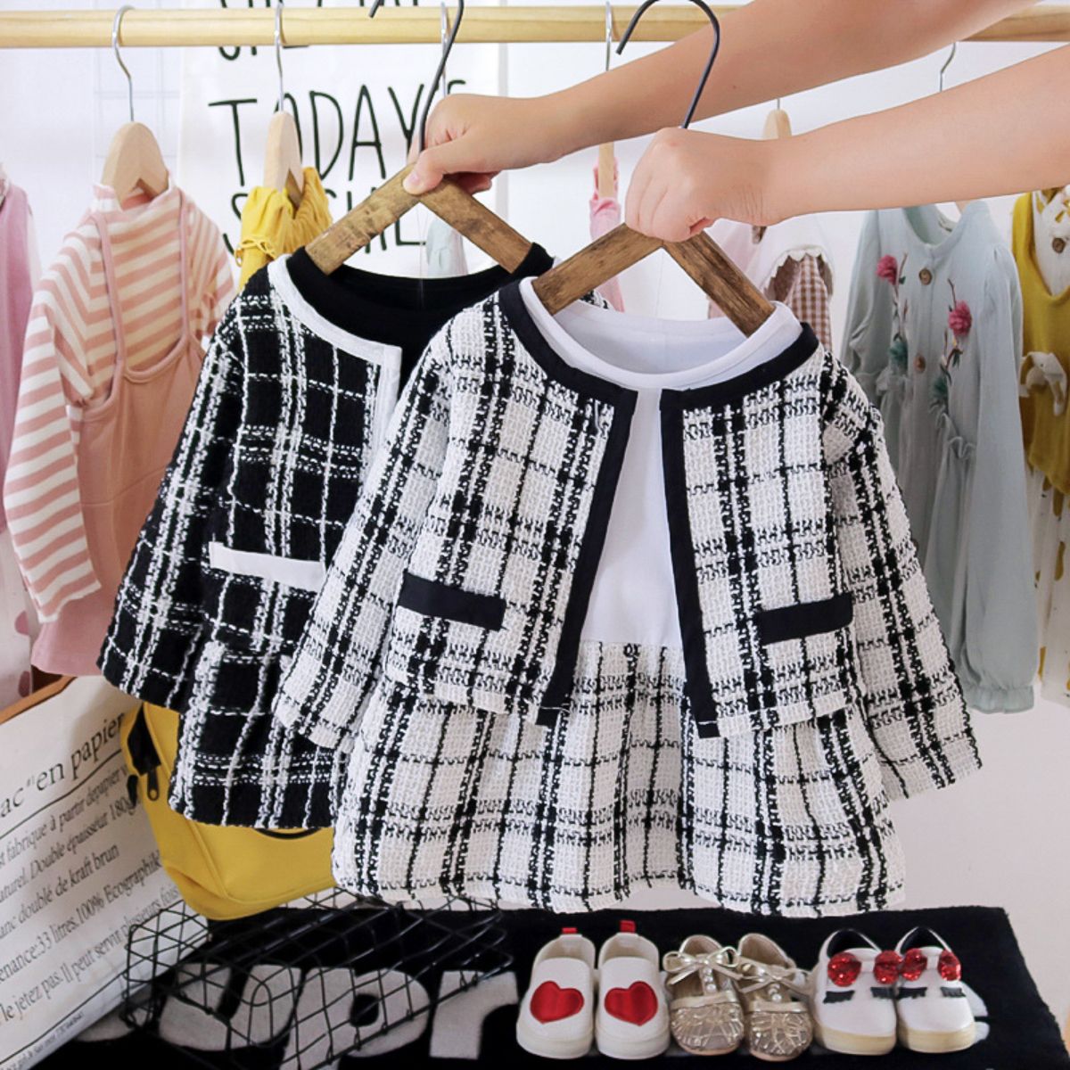 Baby girl spring and autumn suit small Chanel style skirt fashionable two-piece suit new spring and autumn girls