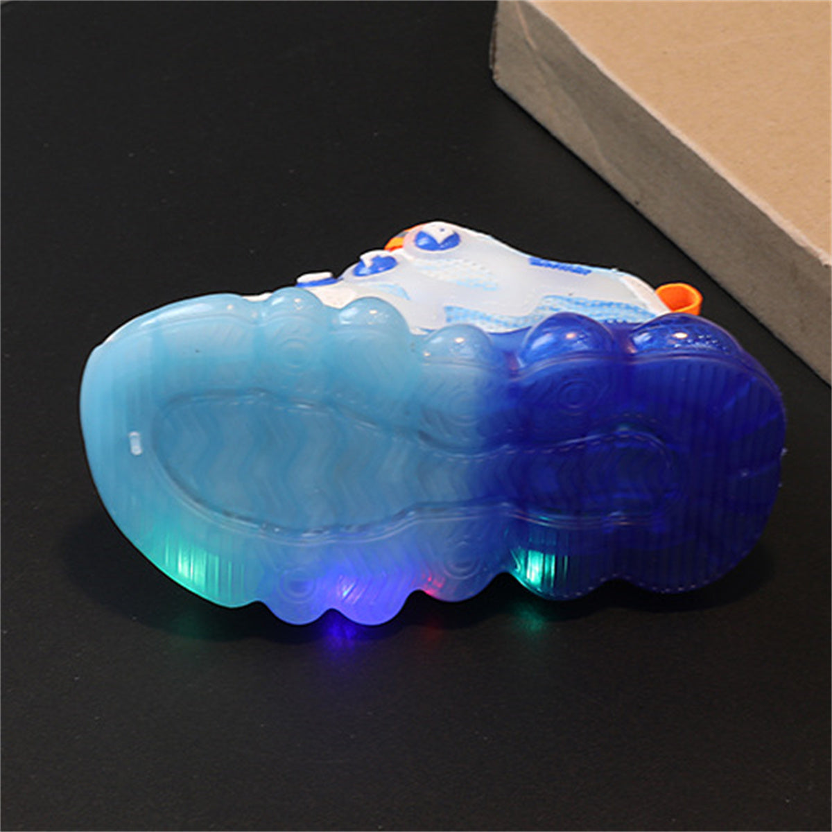 Children's and boys' light-up rotating button breathable running shoes