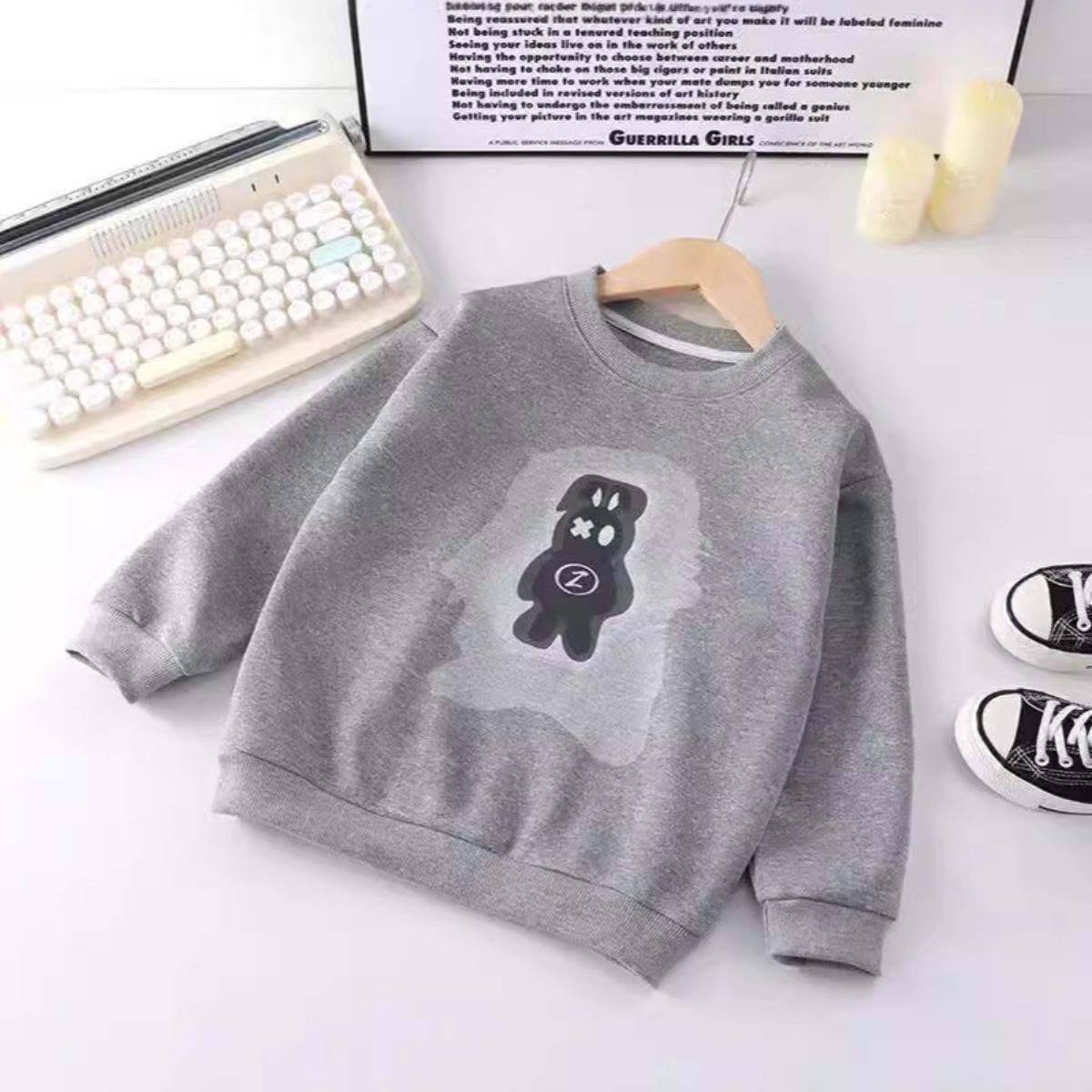 New children's sweatshirts for middle and large children, casual baby spring and autumn fashion, big and small children's tops