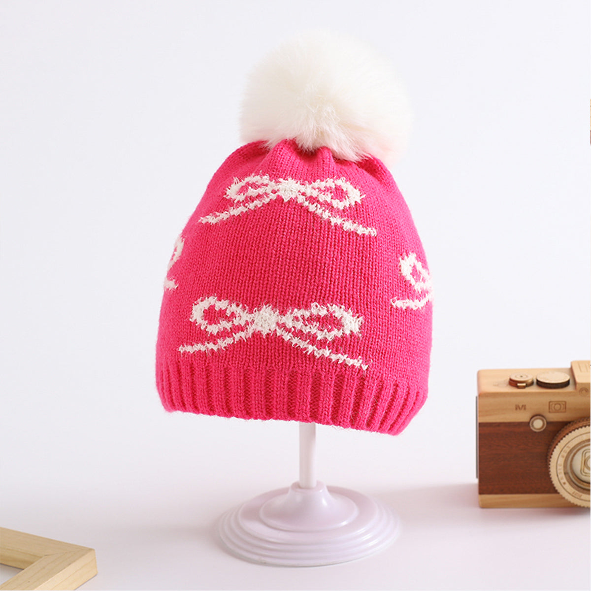 Children's woolen hat and neck set