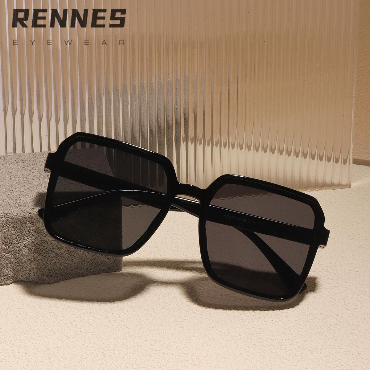 New retro large square frame makes your face look smaller, the same style as the Internet celebrities' sunglasses, essential UV protection sunglasses for women's outdoor wear