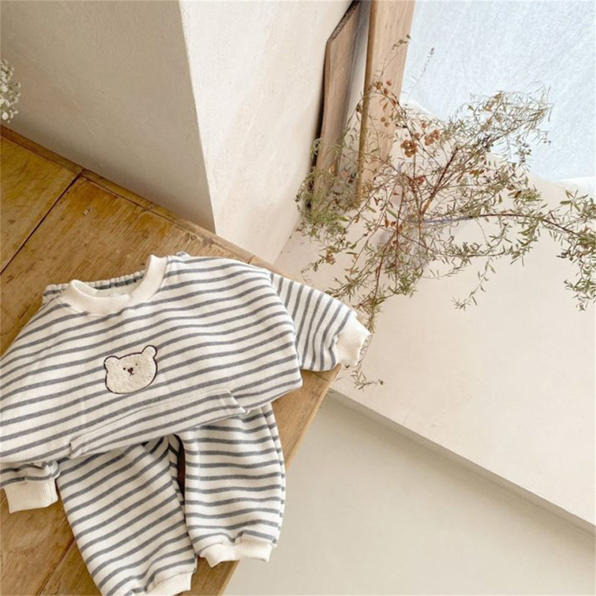 Baby long sleeve embroidered bear head striped outdoor romper crawling suit