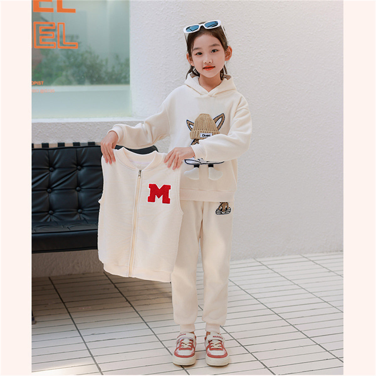 Girls autumn and winter three-piece suits plus velvet and thick sports casual style cute pattern multi-piece suit