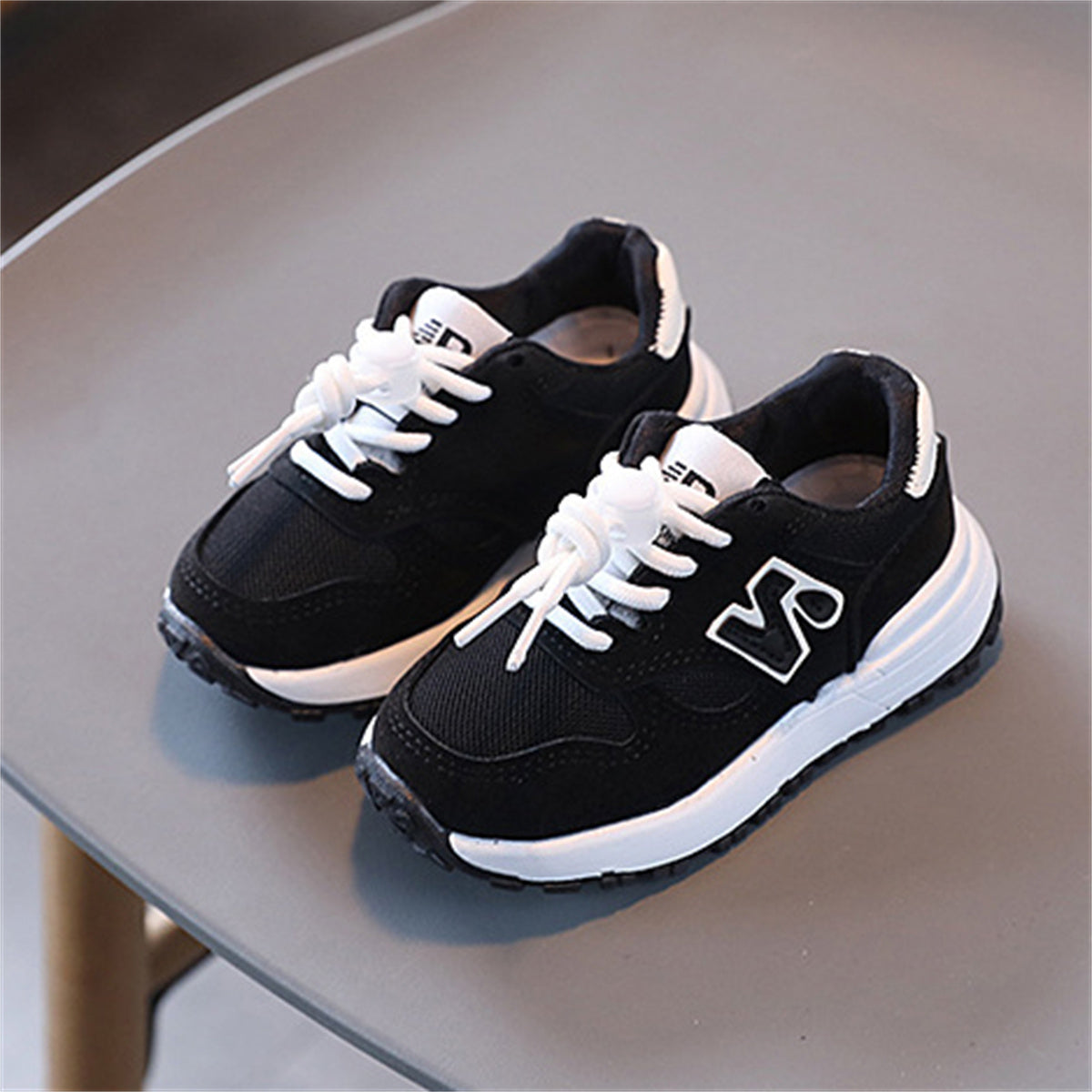 Autumn solid color simple style Velcro sports shoes for children and boys