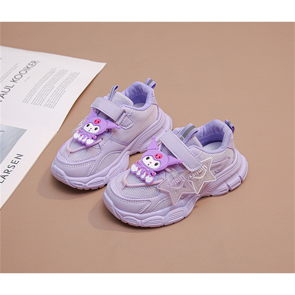 Sanrio pattern spring and autumn sports style soft sole shock absorbing sports shoes for middle and large children and girls