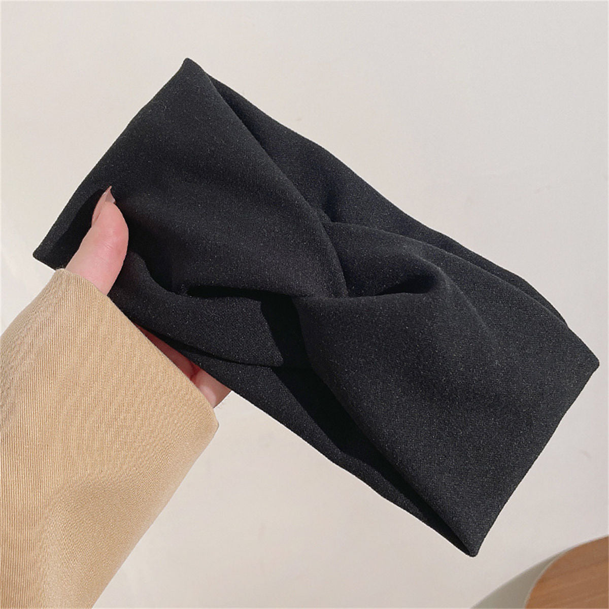 Wide-brimmed face-washing headband for daily wear in autumn and winter