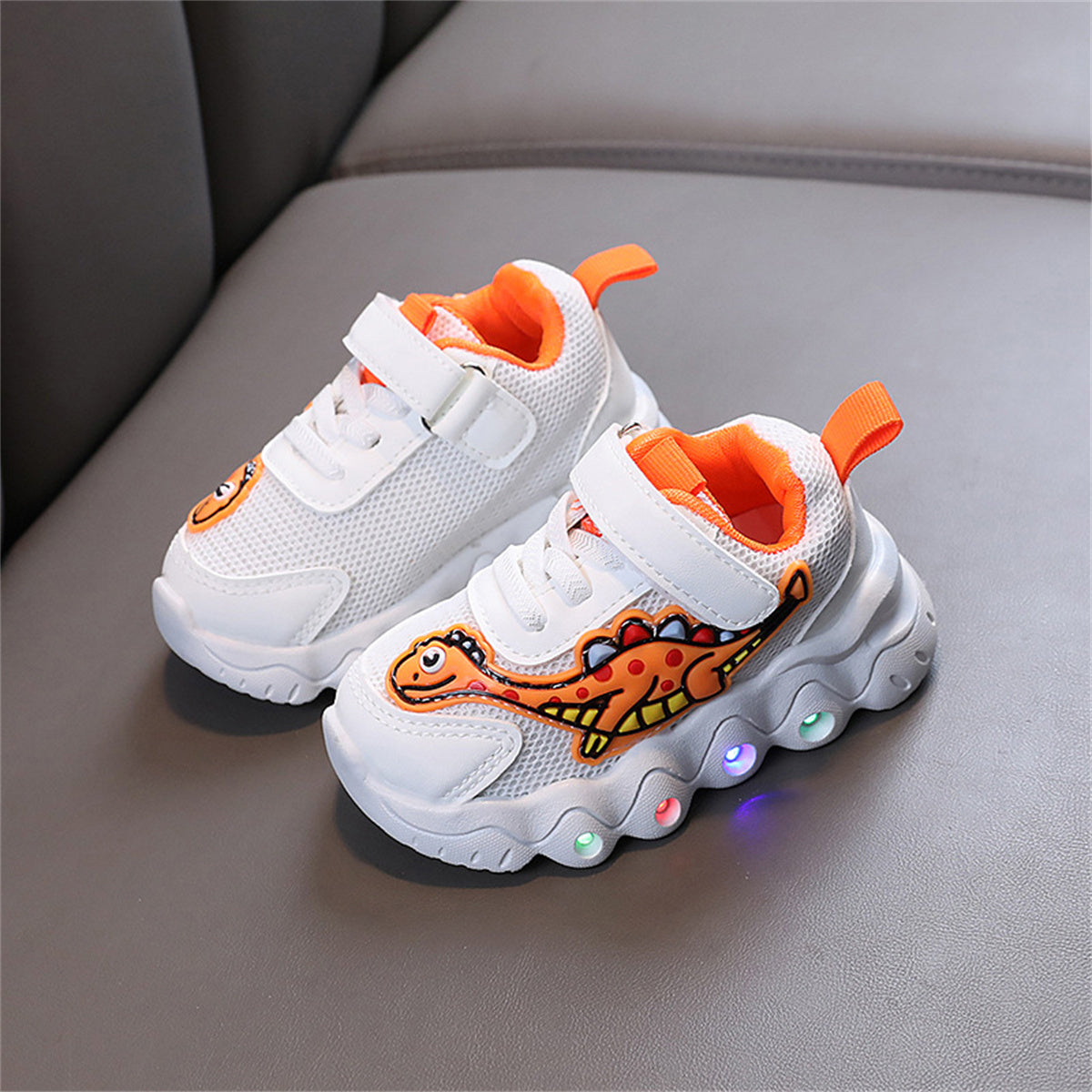 Children's and boys' spring and autumn cute dinosaur baby luminous LED Velcro breathable sports shoes