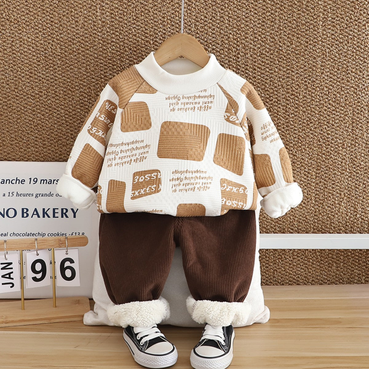 Boys suit autumn and winter style fashionable baby stylish sweater round neck pullover handsome tops for small and medium children