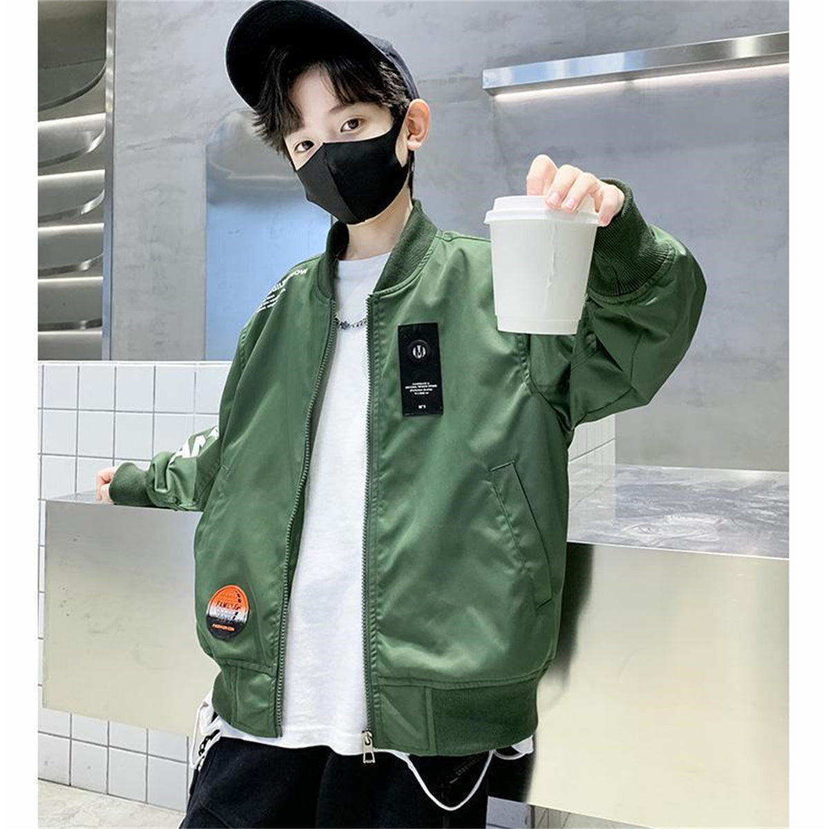 Middle and large boys sports fashion style cartoon embroidered pattern casual jacket