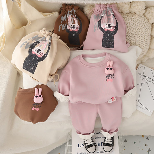 Baby girl plus velvet winter clothes late autumn new little girl one-piece velvet round neck sweater three-piece warm children's clothing