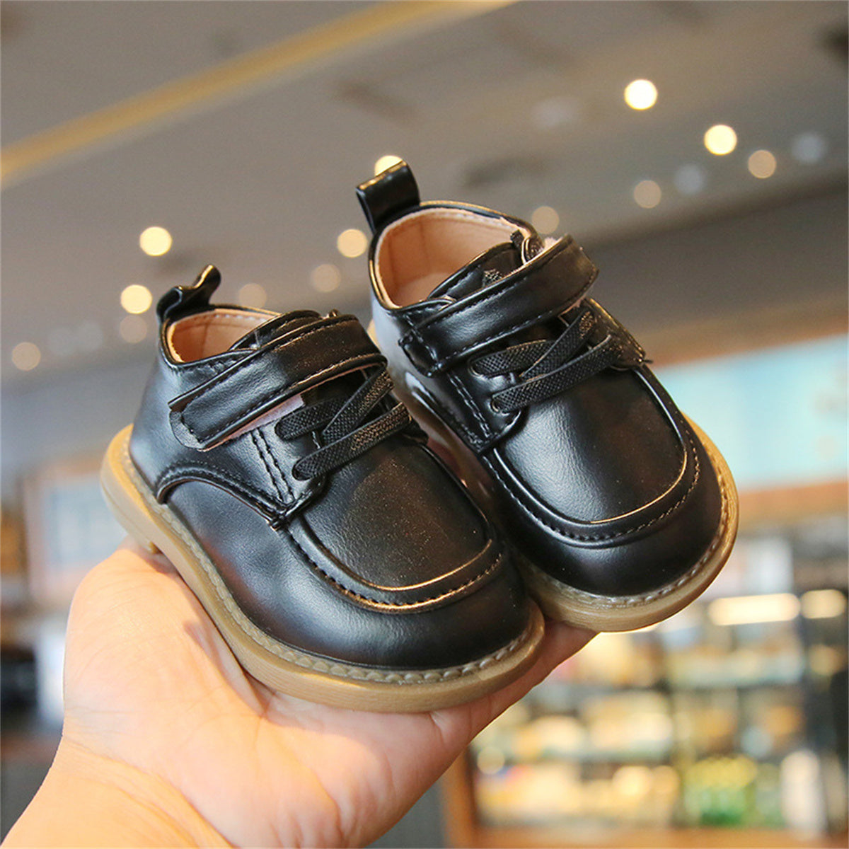 Children's solid color Velcro soft-soled leather shoes