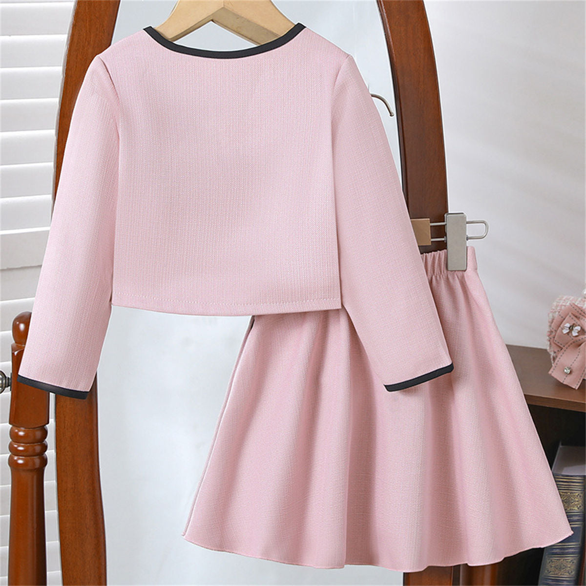 Medium and large girls autumn and winter Chanel style pink and white bow dress set