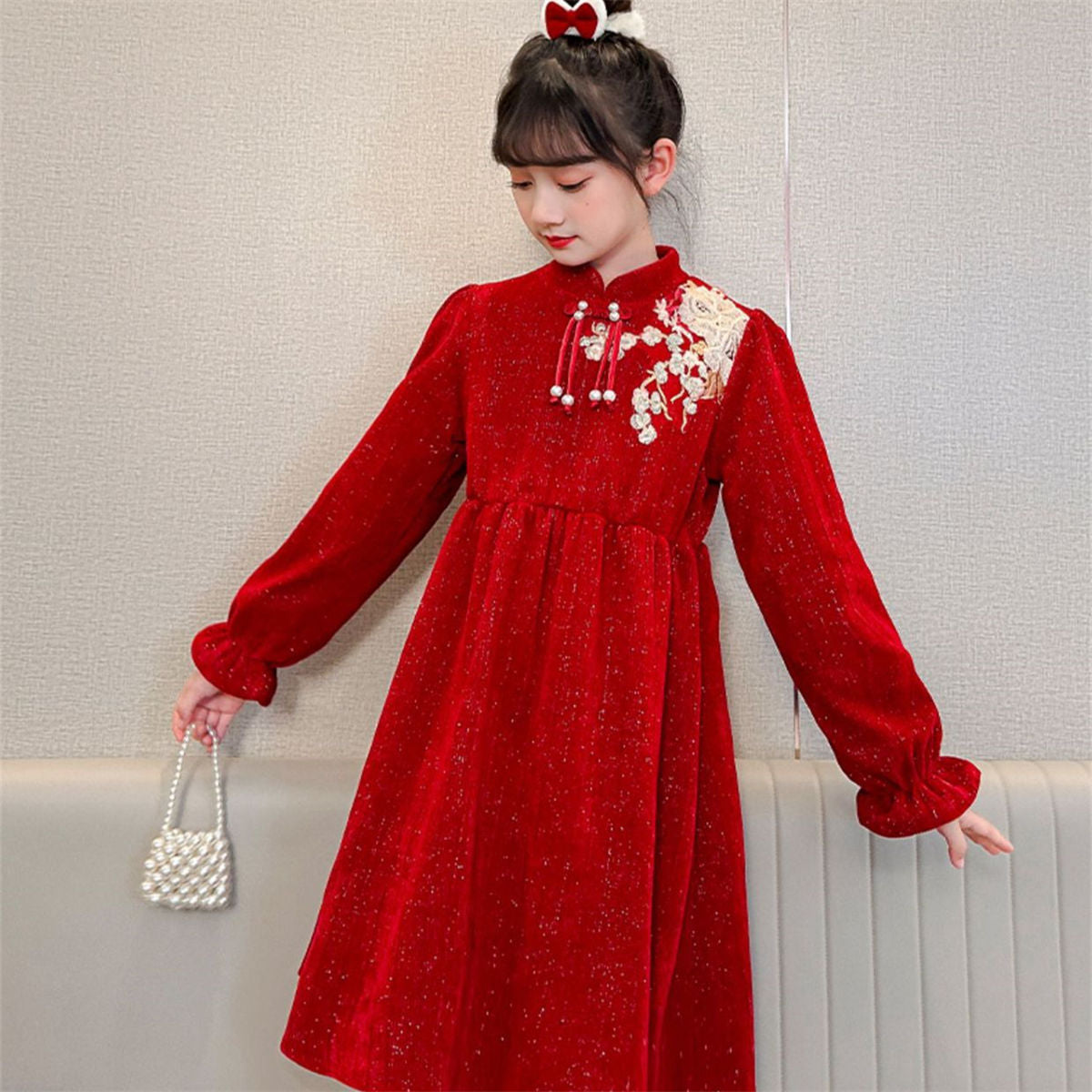 Winter red exquisite embroidered lady-style long-sleeved dress for middle and large girls