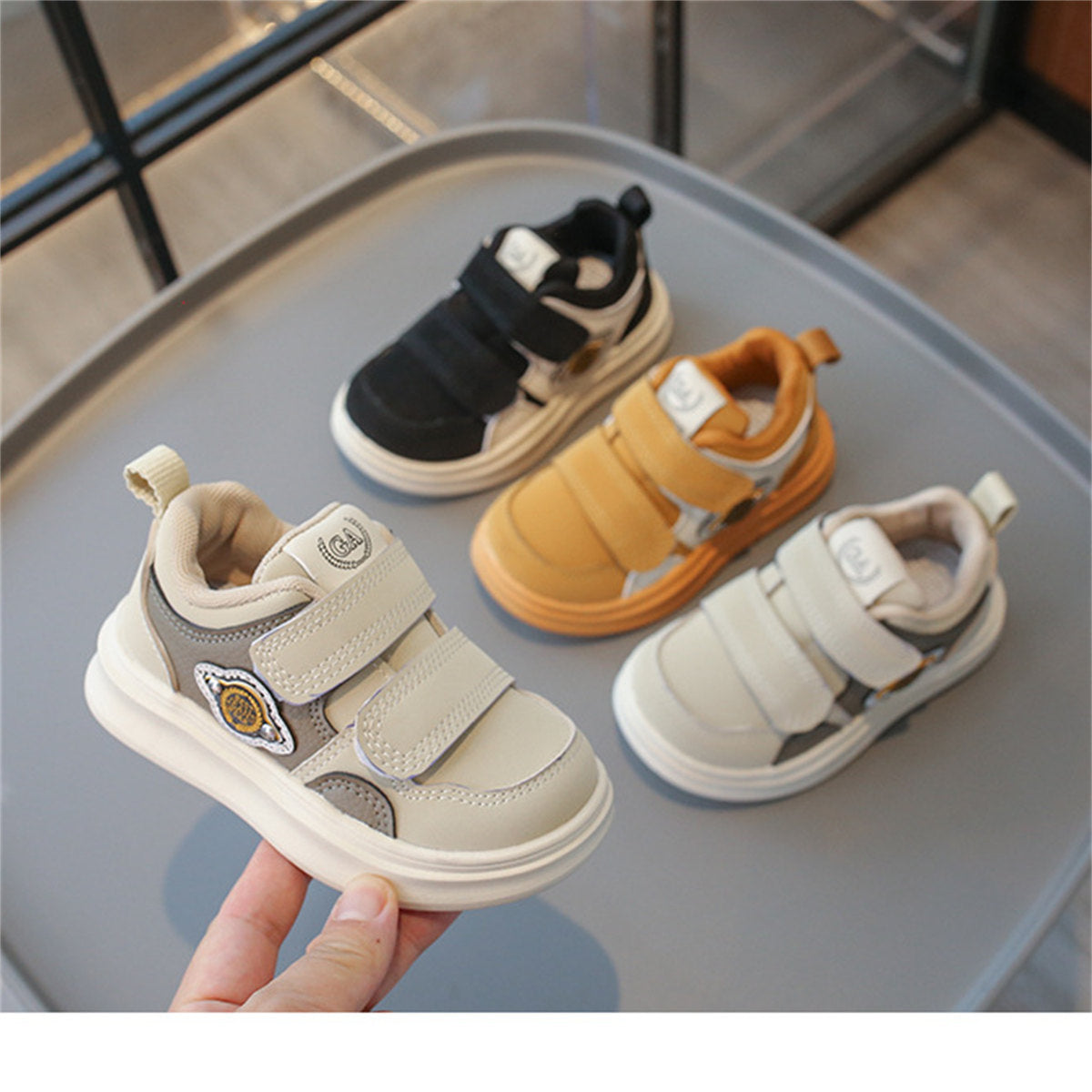 Cool and simple style for little boys, color matching, Velcro, lightweight, soft-soled low-top sneakers