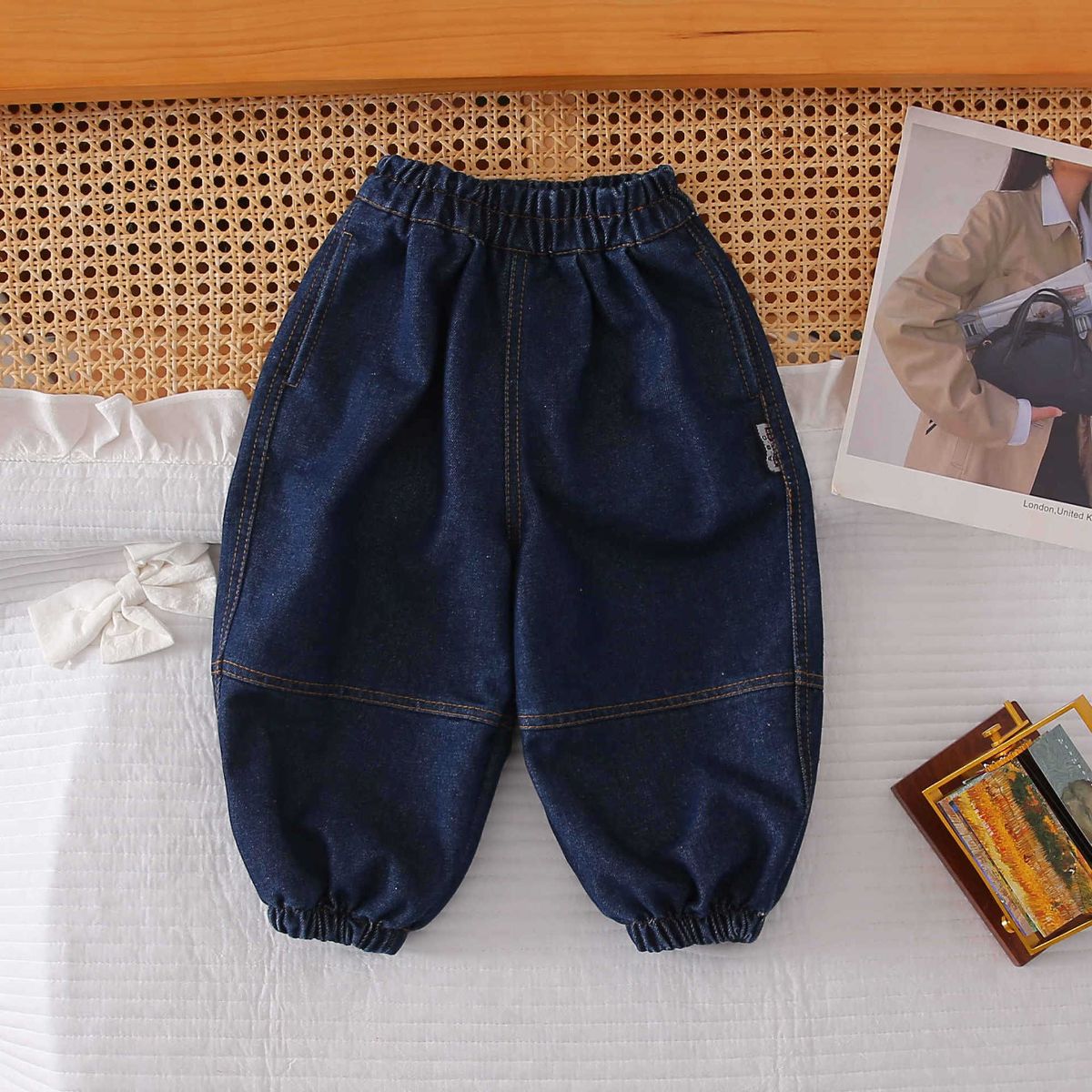 New jeans for boys and girls, versatile, fashionable and handsome jeans, stylish loose leggings