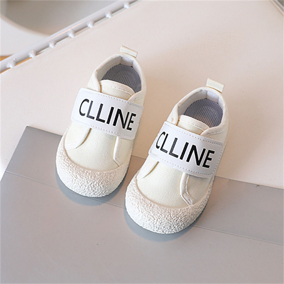 Autumn solid color letter style low-top canvas shoes for boys and girls