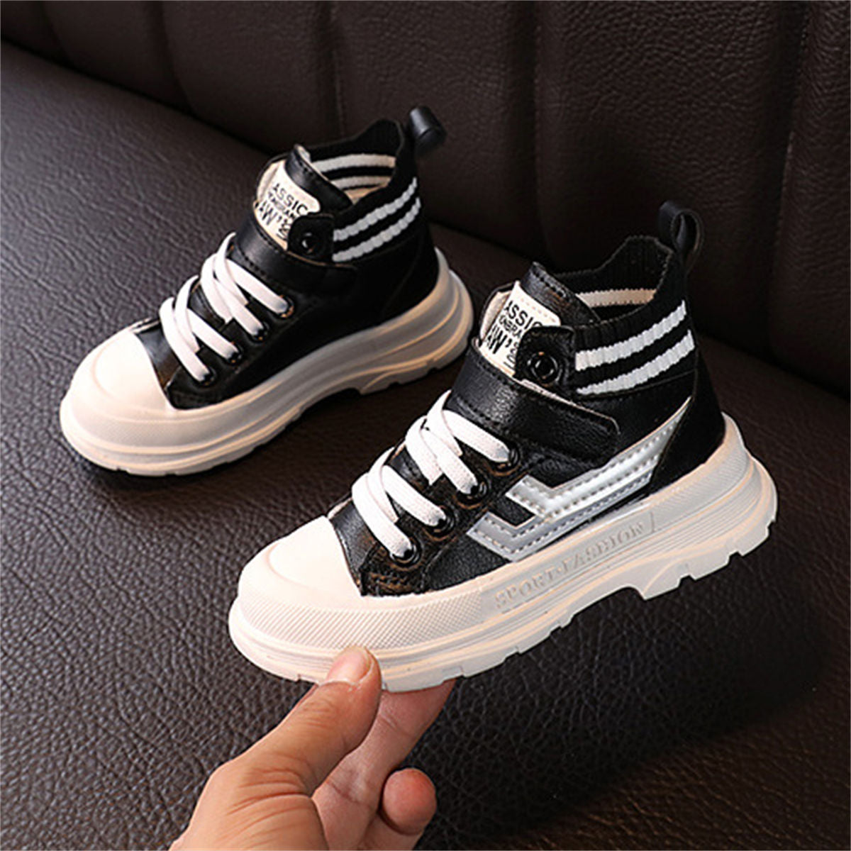 Children&#39;s and boys&#39; autumn color matching fashion casual Velcro high-top canvas shoes