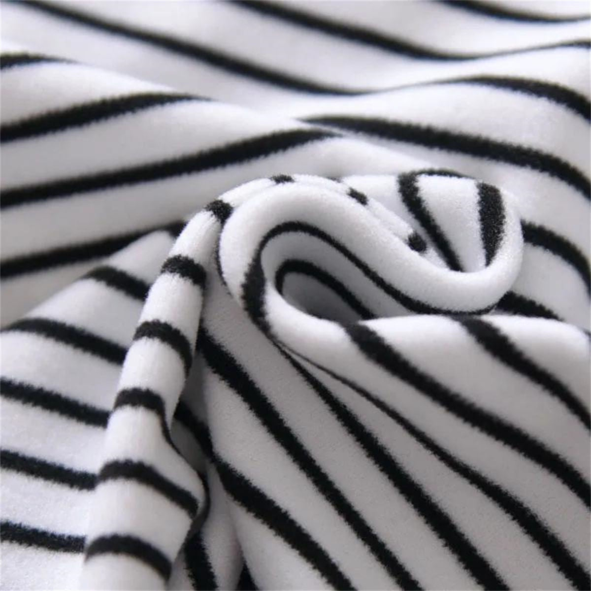 Winter fleece horizontal stripes cute embroidered bottoming shirt for boys and girls