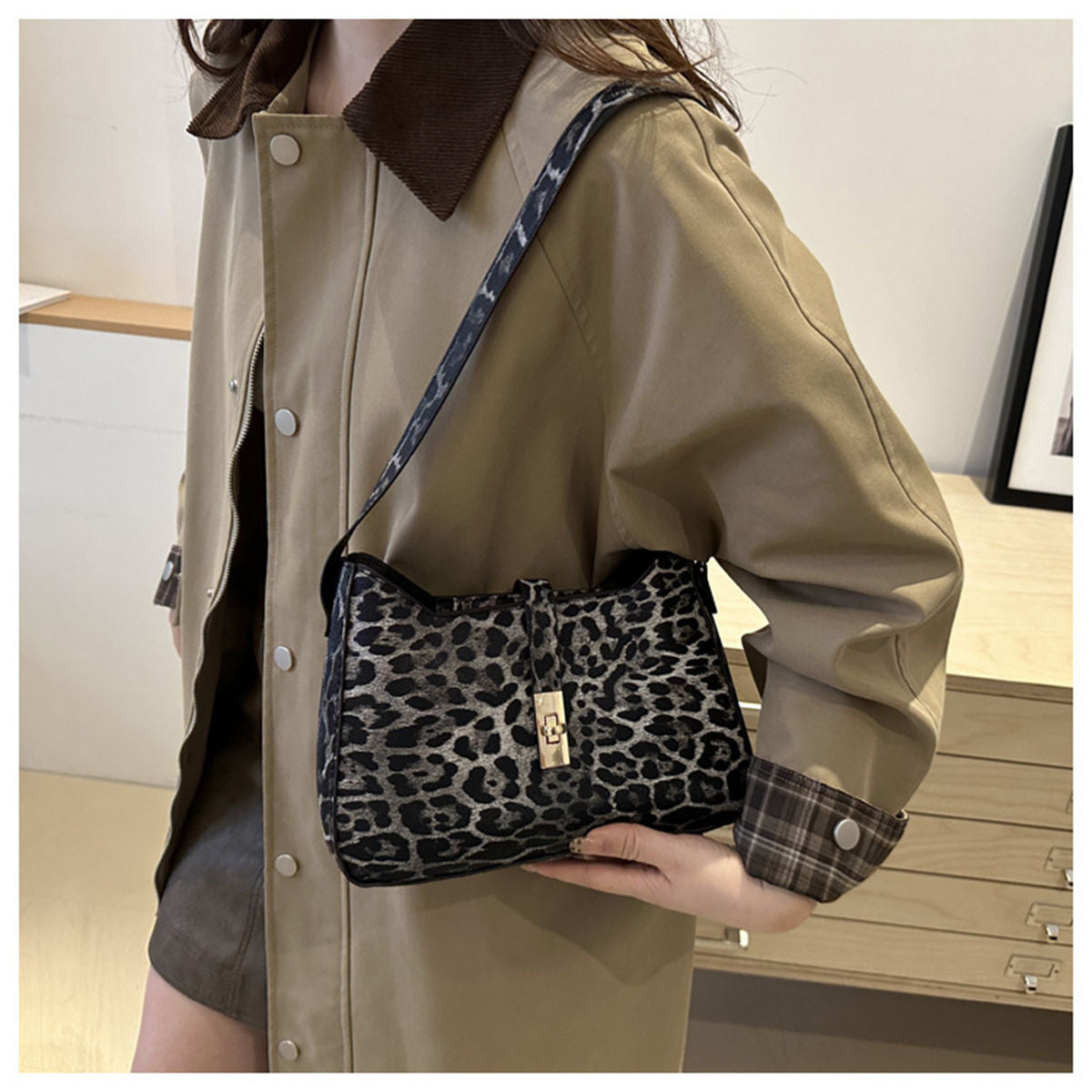 Women&#39;s high-end trendy all-match leopard print shoulder bag