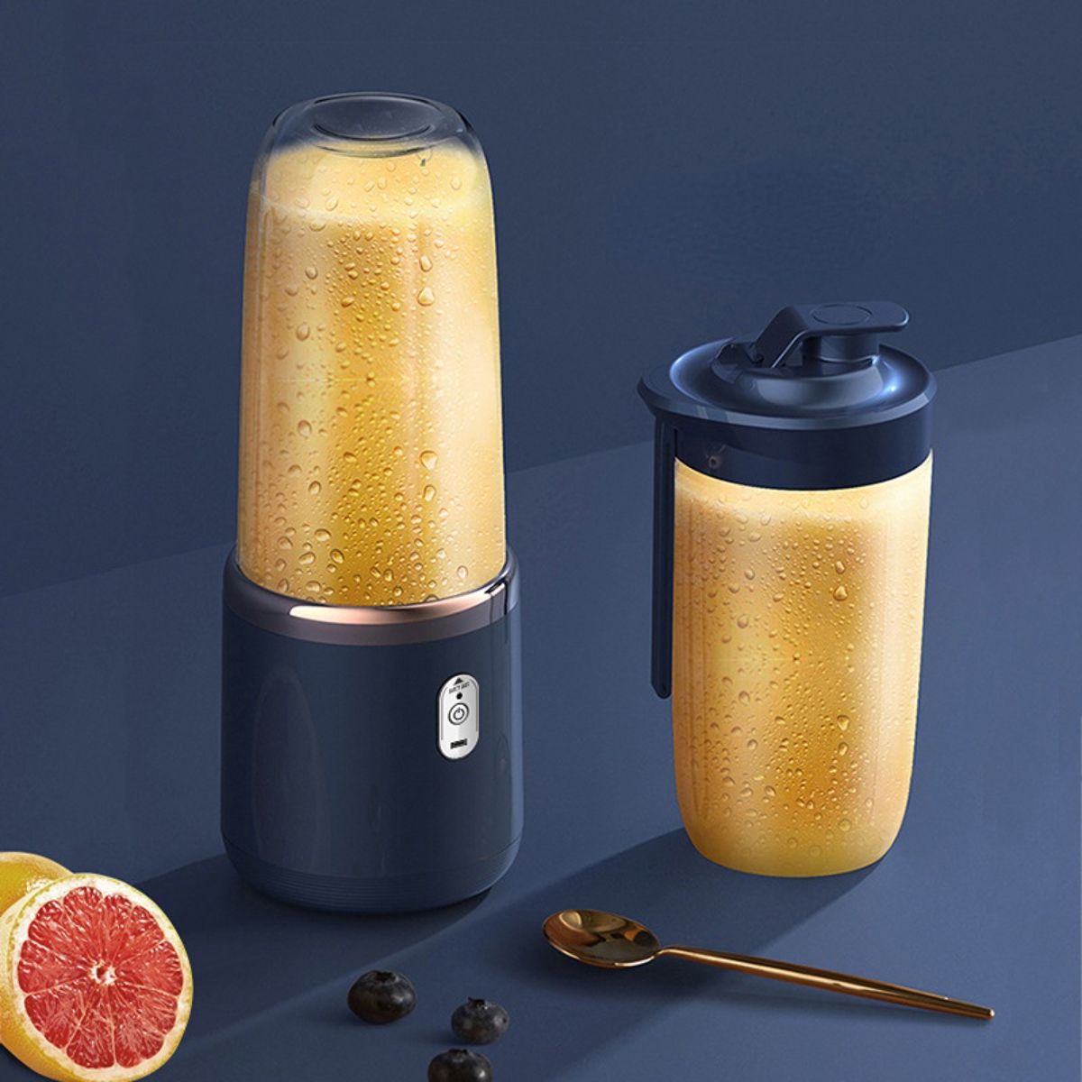 Portable rechargeable small multifunctional juicer