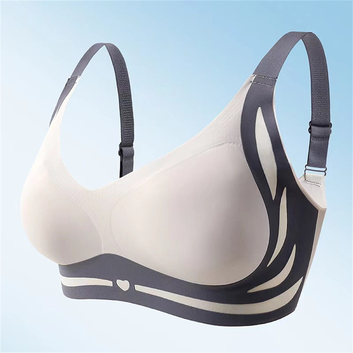 Seamless and gathered bras without underwire for women