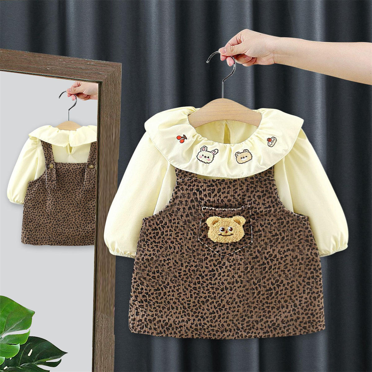 Girls Spring and Autumn College Style Leopard Print Overalls Skirt and Shirt Two-piece Set