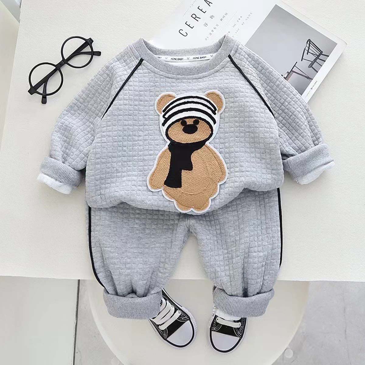 New arrival children's autumn casual suit cartoon baby round neck bear sports pants sweatshirt long sleeve two-piece suit