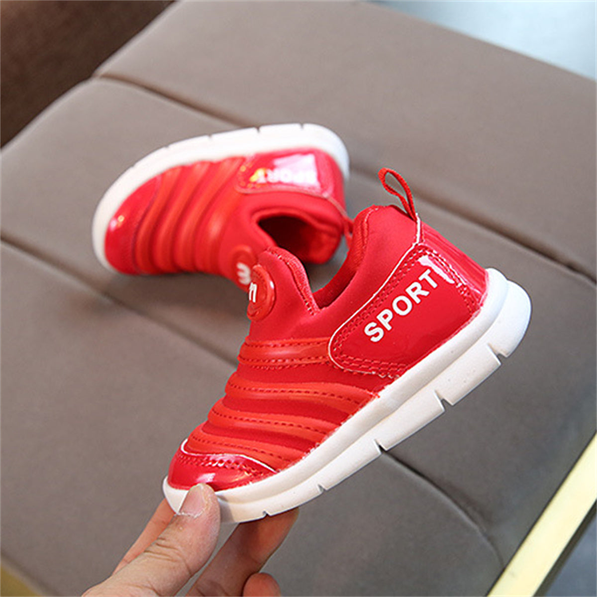 Spring and autumn pure color caterpillar style casual soft-soled sports shoes for children and boys