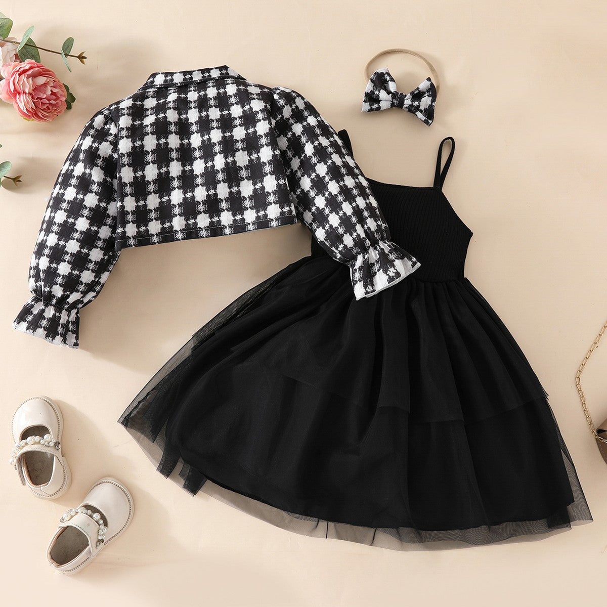 2-6 years old girls' trendy and fashionable black and white plaid short jacket + bow suspenders puffy princess mesh skirt + hairband 3-piece set