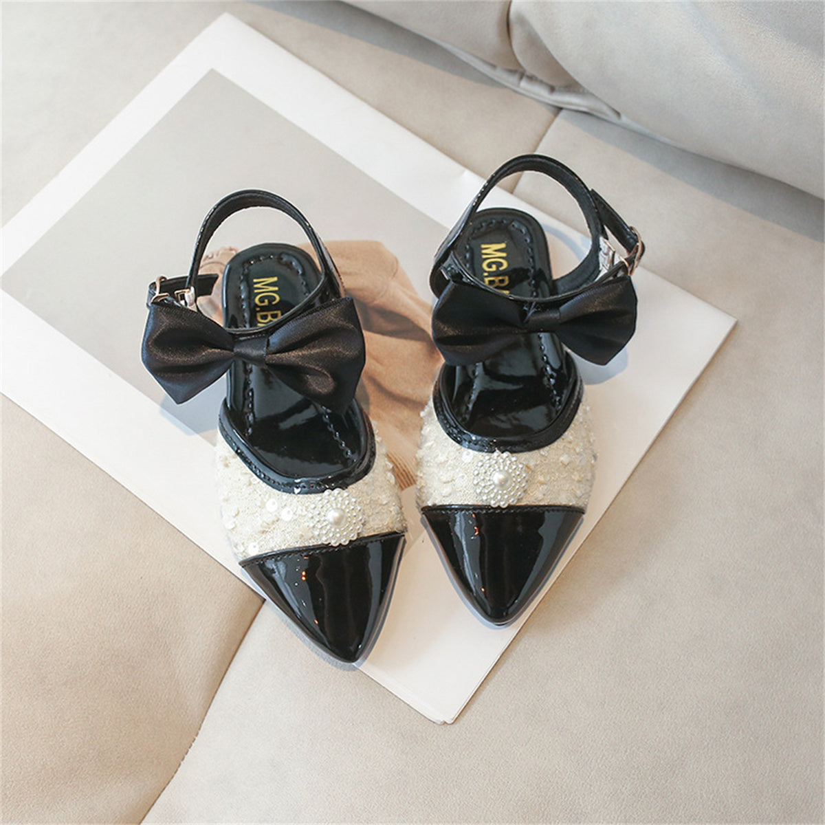 Sweet and elegant bow-knot flat leather shoes for middle and large children