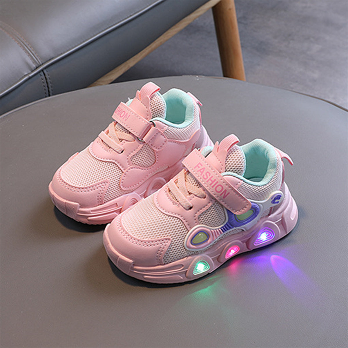 Children's mesh breathable soft bottom non-slip luminous sports running shoes casual toddler shoes