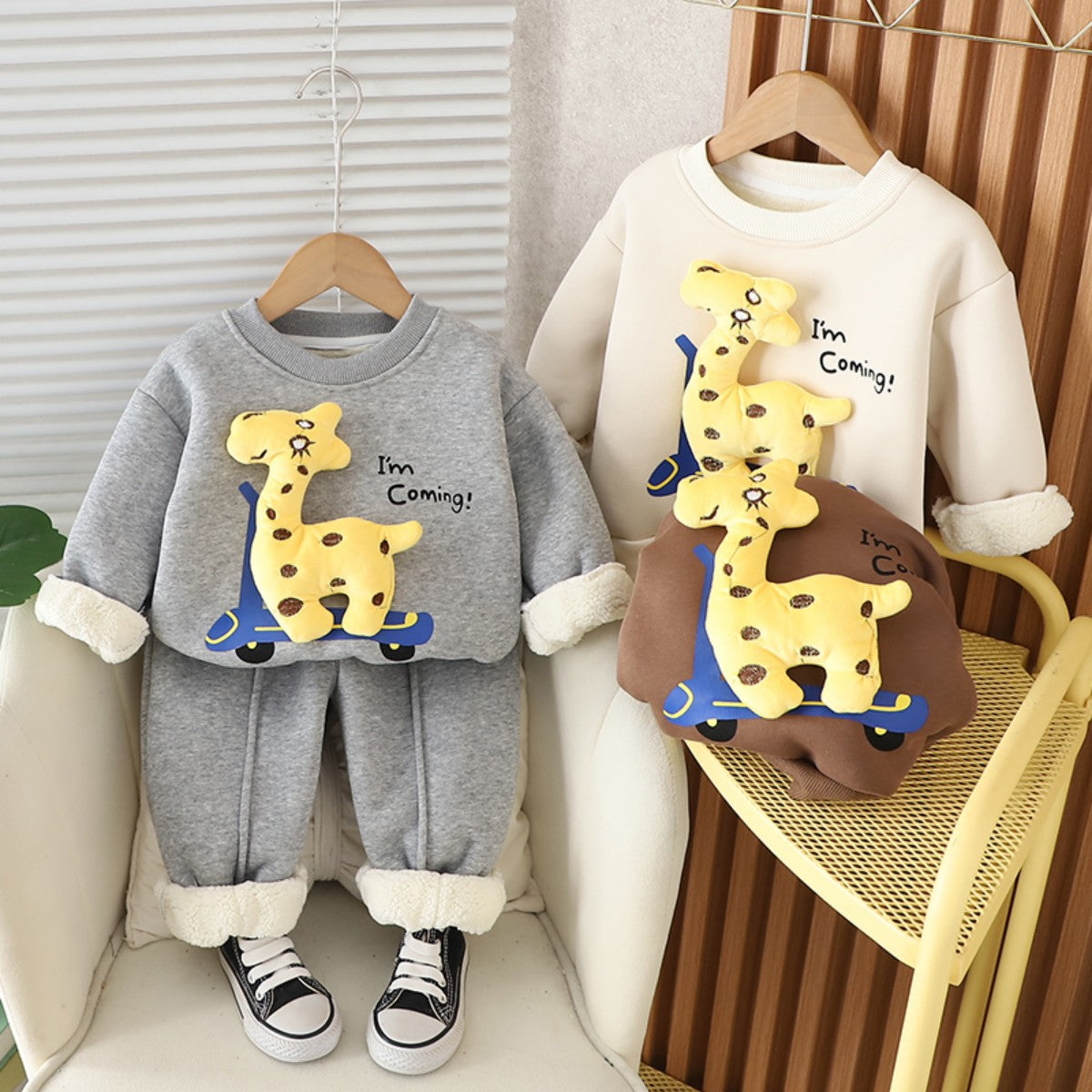 Boys' round neck sweatshirt autumn and winter plus velvet suit baby boy fashion winter sweatshirt three-dimensional two-piece suit