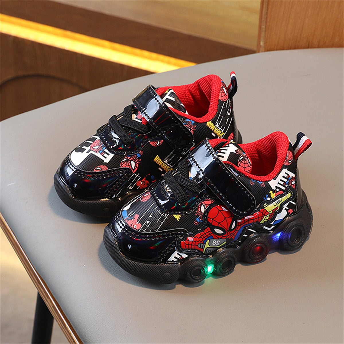 Children's luminous Spider-Man cartoon pattern sneakers